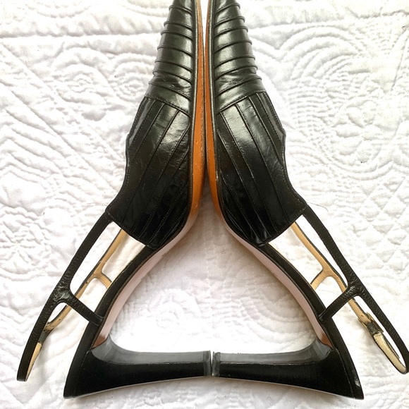 Bally Shoes - Classic Bally Luxury Black Leather Slingback